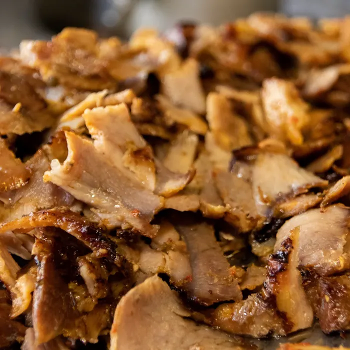 Viande de döner finement tranchée