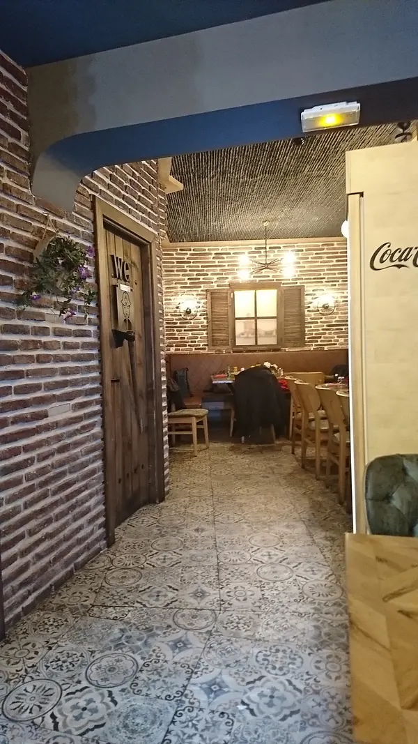 L'arrière-salle